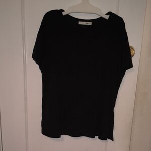 Wilfred | Elegant Black Short Sleeve Top